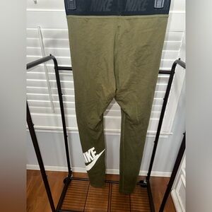 Nike leggings